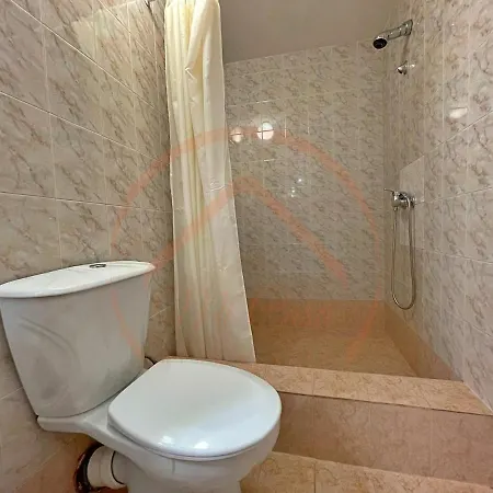 Apartman Cozy Near Sea Garden